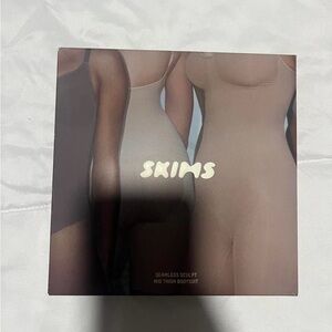 SKIMS Bodysuit